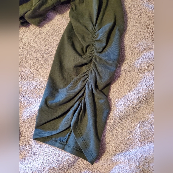 Victoria's Secret Moda XL Dark Gray Capri Leggings Ruched Leg - Picture 4 of 4